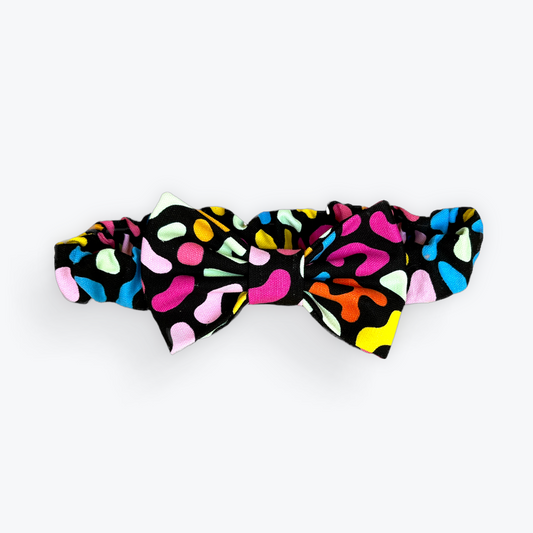 Wiggly print scruchie bow tie